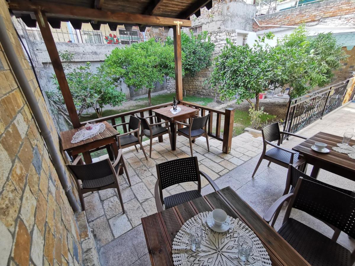 Bed and Breakfast Bujtina Valgent Берат Экстерьер фото