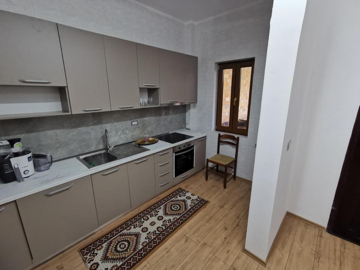 Bed and Breakfast Bujtina Valgent Берат Экстерьер фото