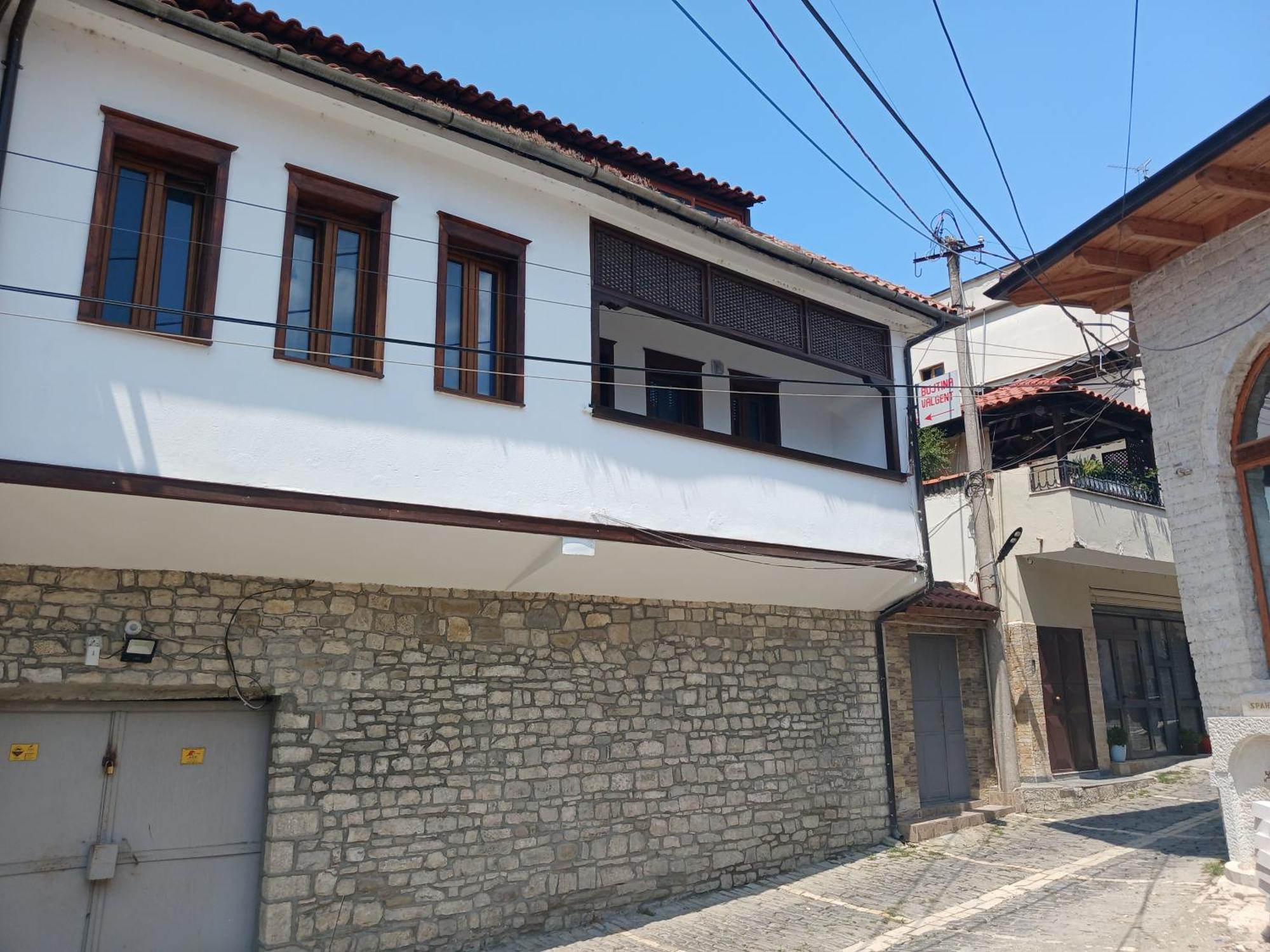 Bed and Breakfast Bujtina Valgent Берат Экстерьер фото